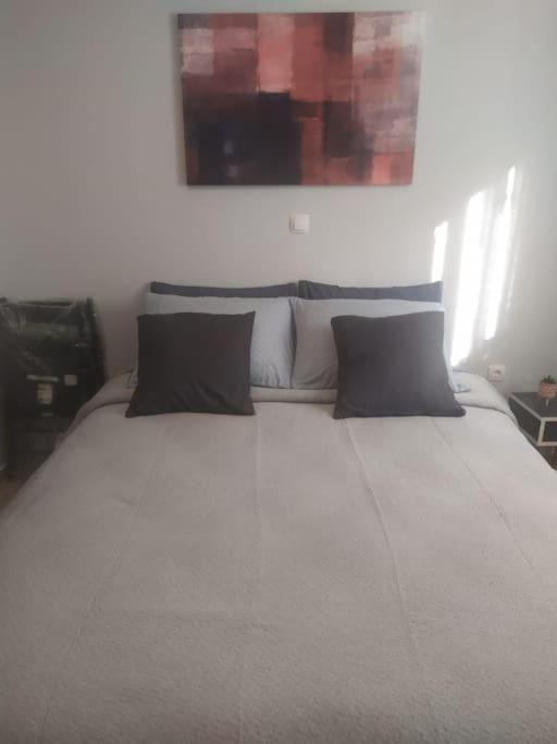 Studio Apartment With All Amenities In Kolonaki Атина Екстериор снимка