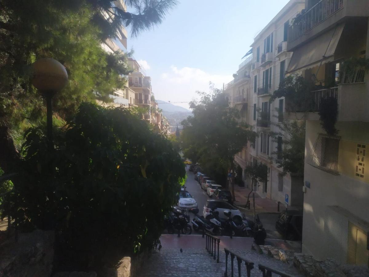 Studio Apartment With All Amenities In Kolonaki Атина Екстериор снимка