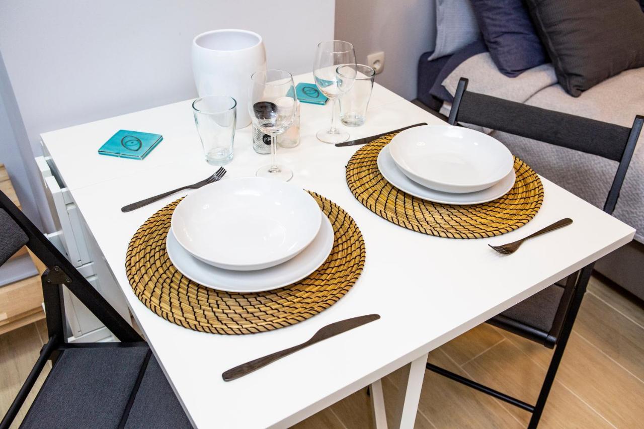 Studio Apartment With All Amenities In Kolonaki Атина Екстериор снимка