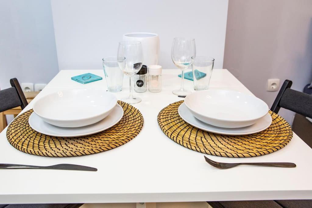 Studio Apartment With All Amenities In Kolonaki Атина Екстериор снимка
